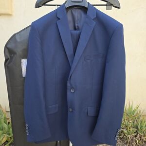 Navy Blue 3 Piece Suit 42R 32R